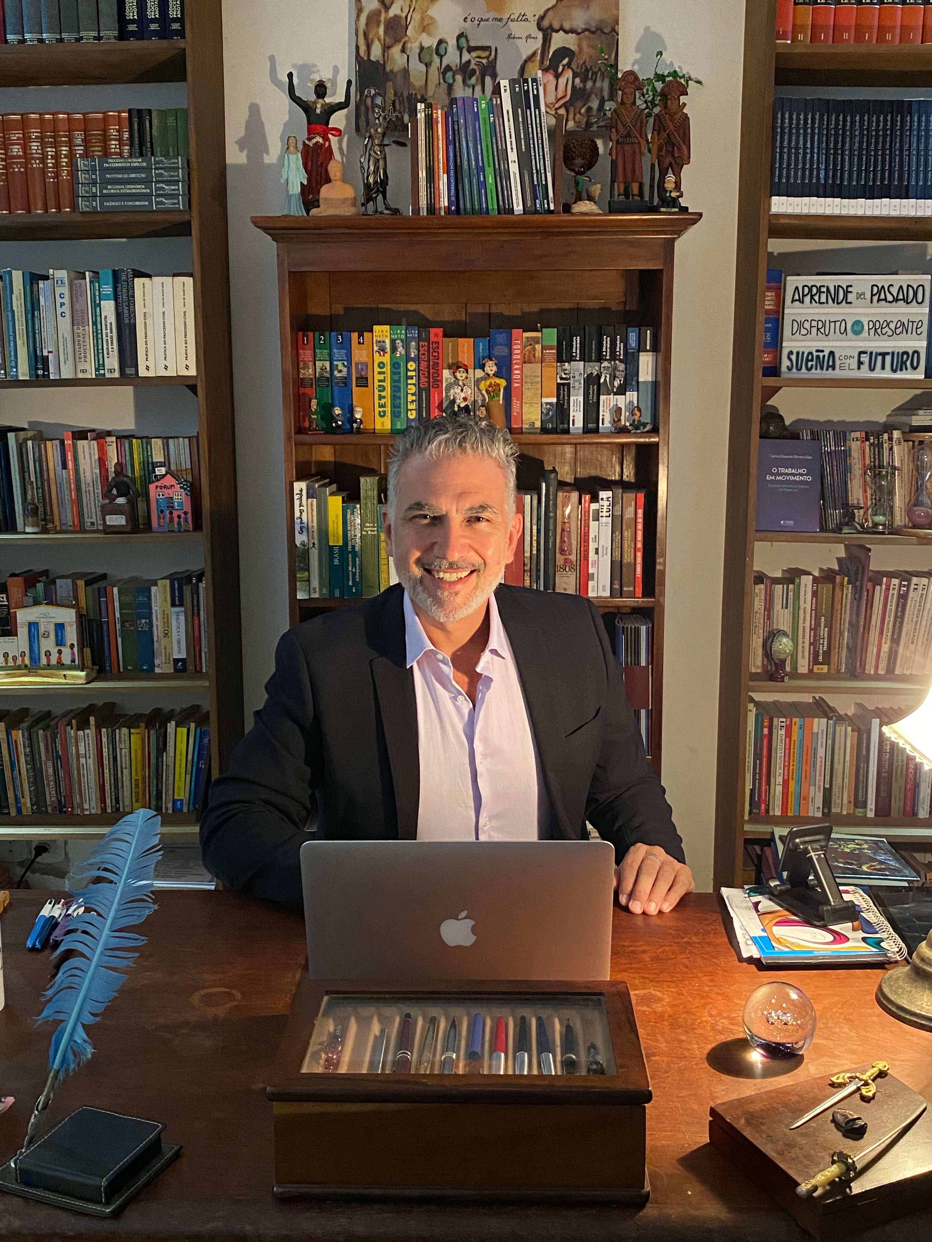 Carlos Eduardo Oliveira Dias