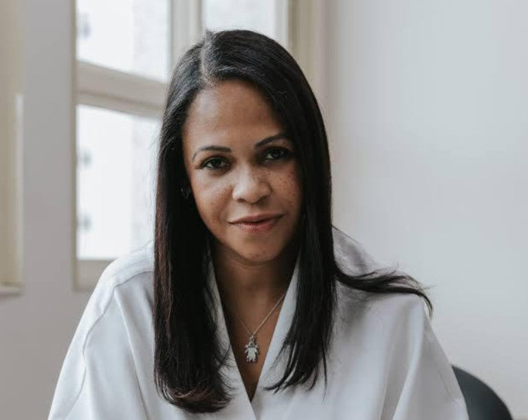 Dione Almeida